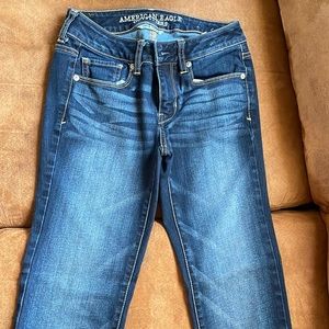 American eagle straight legged jeans